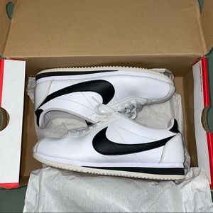 Nike Women's classic cortez leather sneakers